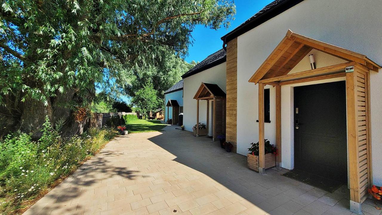Villa Nadmorska Osada à Oslonino Extérieur photo