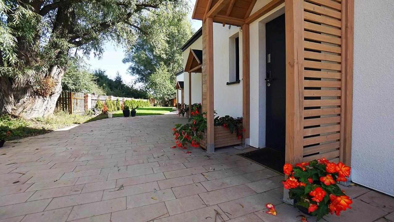 Villa Nadmorska Osada à Oslonino Extérieur photo